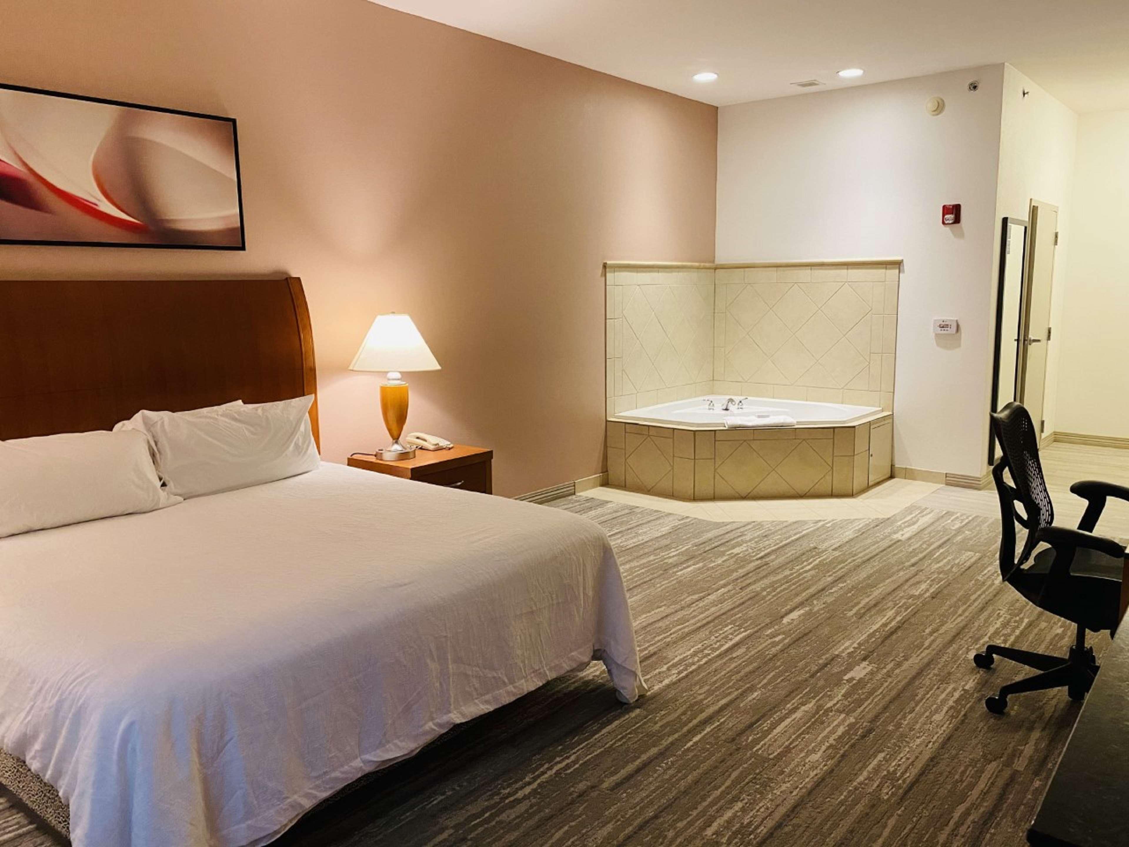 Hilton Garden Inn Columbia Exterior photo